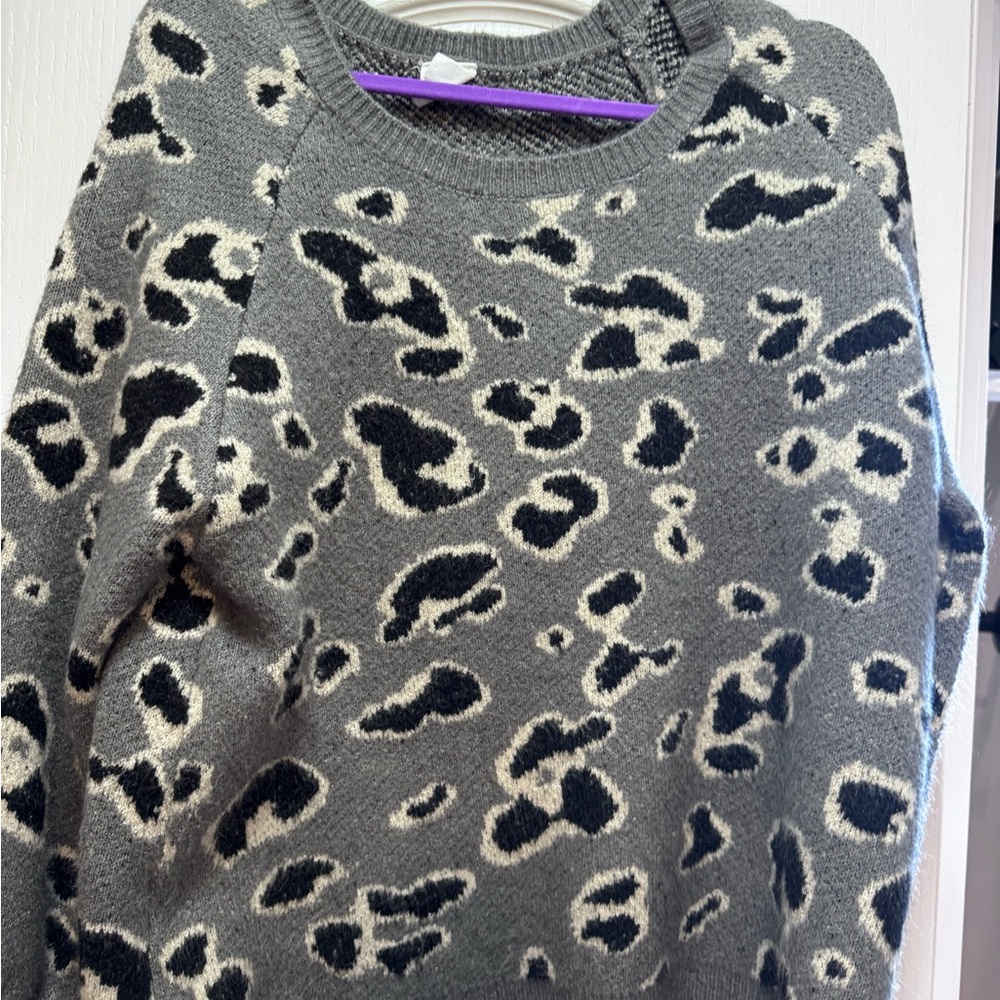 By Together Gray and Black Leopard Sweater